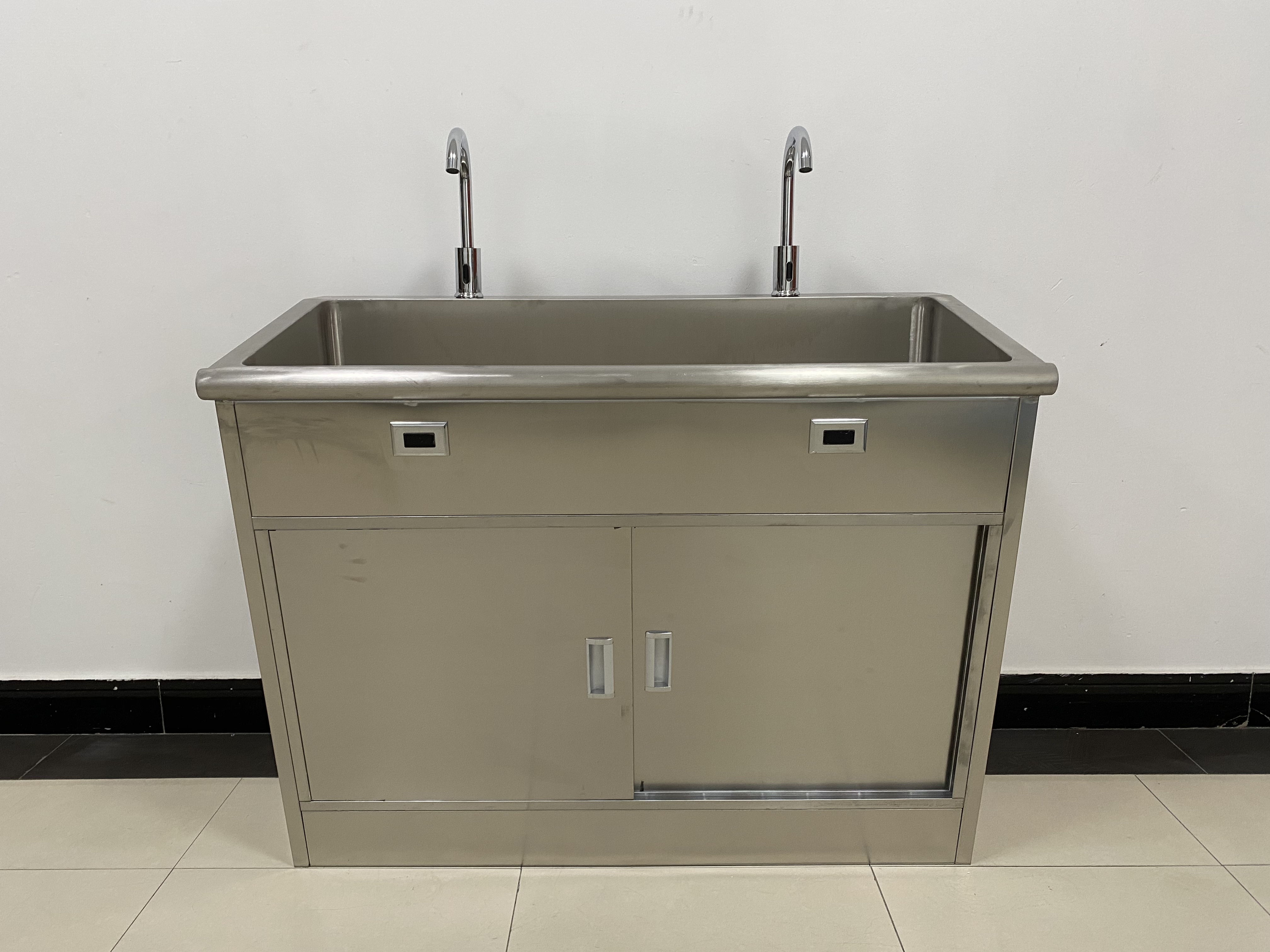 微笑在口，衛生在手----洗手池